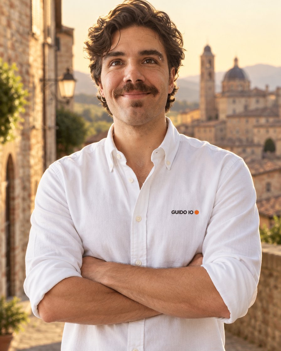 Marco Stanghelini, l'autista di GUIDO IO., con la camicia bianca del servizio